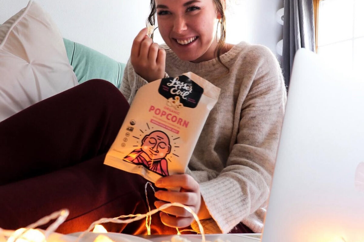 airplane snacks for adults